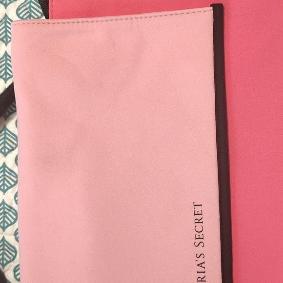 Victoria Secret Thermal Beach Bag Neoprene Pink And Black with Zip Top - Picture 6 of 8